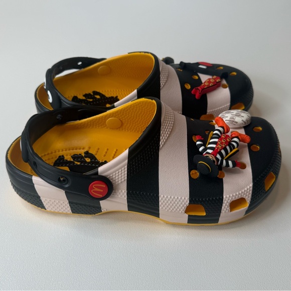 NWT McDonalds x Crocs Hamburglar Clog Sandals M6 / W8 - Picture 6 of 10